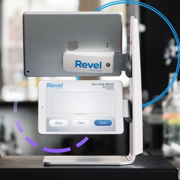 Revel Systems iPad with customer facing display on L-Stand on cafe countertop